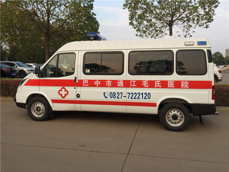 江铃特顺救护车长轴中顶(国五)
