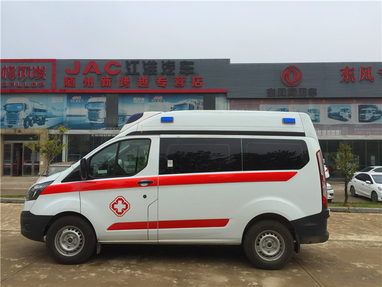 福特新全顺V362救护车(短轴中顶)