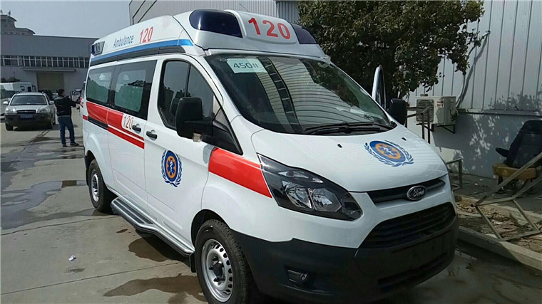 福特新全顺V362中轴中顶救护车