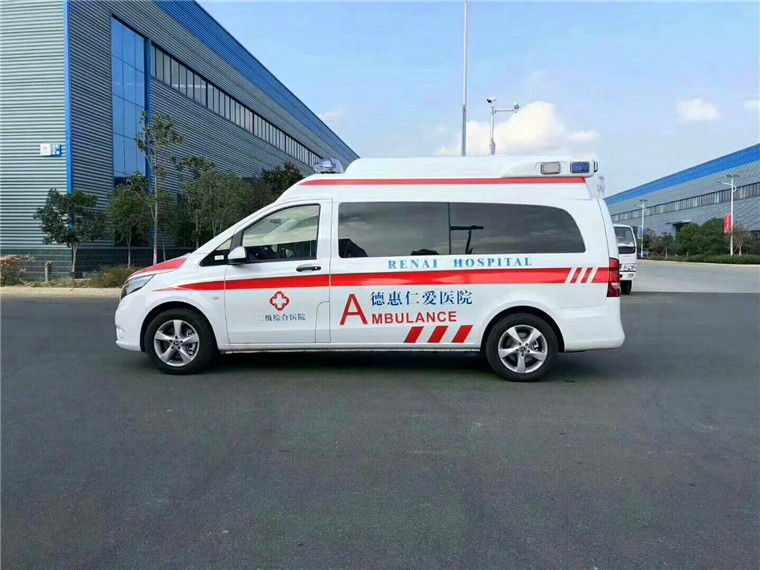 奔驰新威霆救护车(高顶)