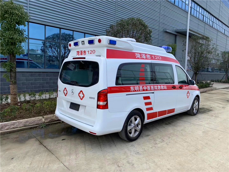 奔驰新威霆救护车(高顶)