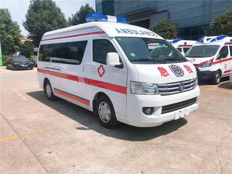 福田G9监护型救护车