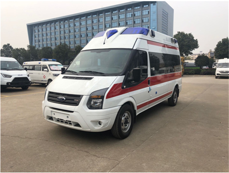 福特V348长轴高顶监护型救护车