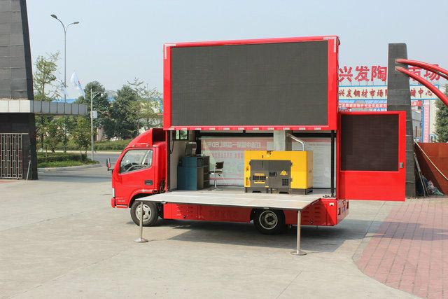 东风商演车