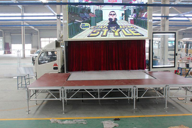 东风商演车