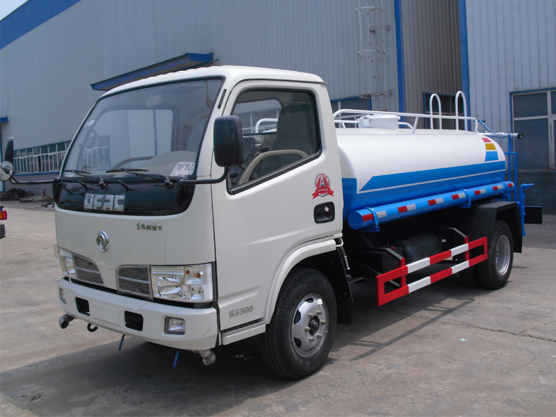 东风福卡2方洒水车(蓝牌)